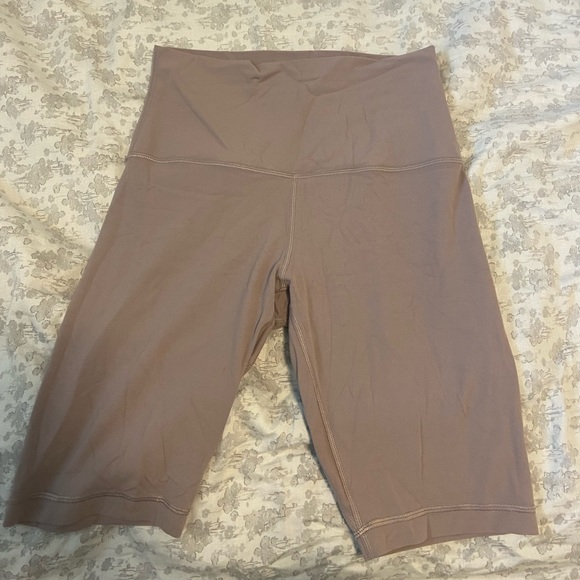 Lululemon Shorts - Picture 1 of 2